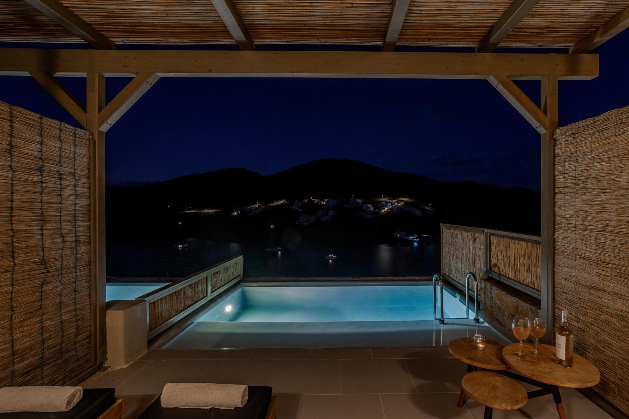 Amal Kythnos Suites Exterior photo