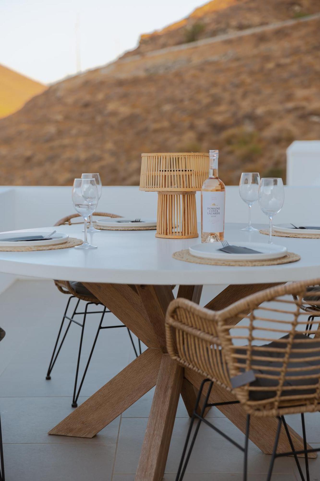 Amal Kythnos Suites Exterior photo
