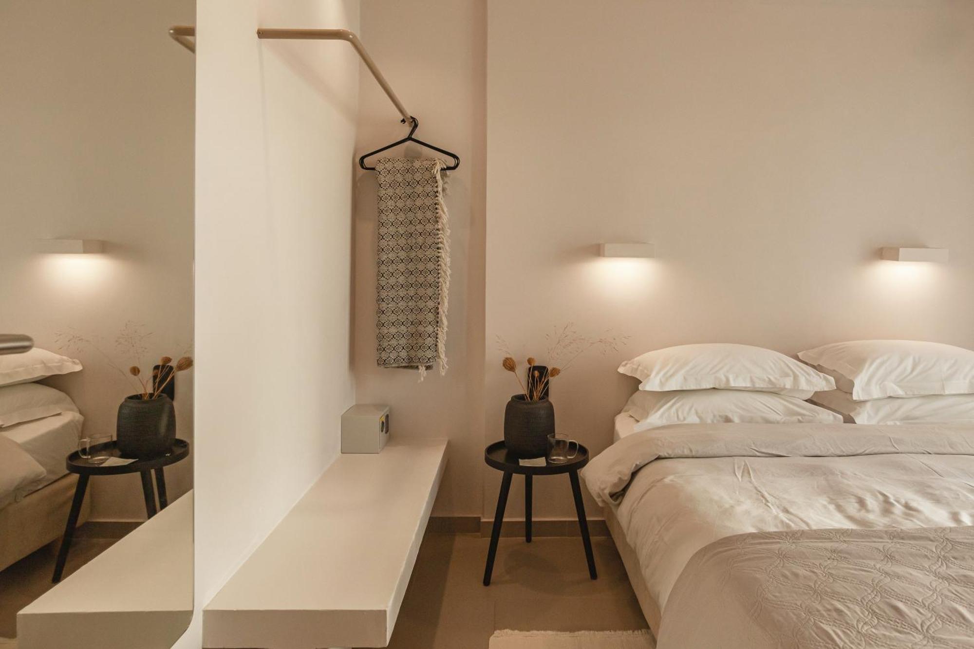 Amal Kythnos Suites Exterior photo