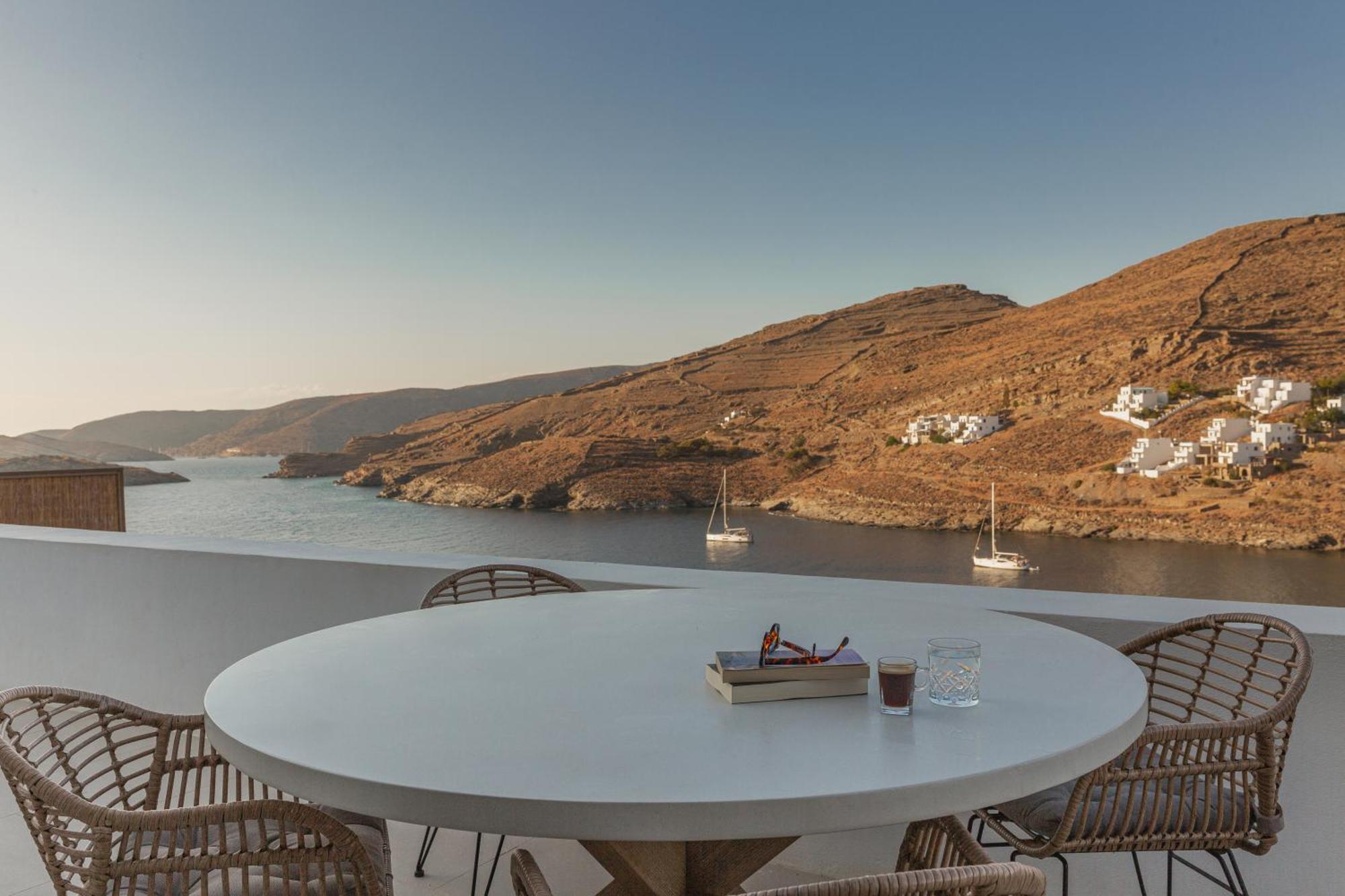Amal Kythnos Suites Exterior photo