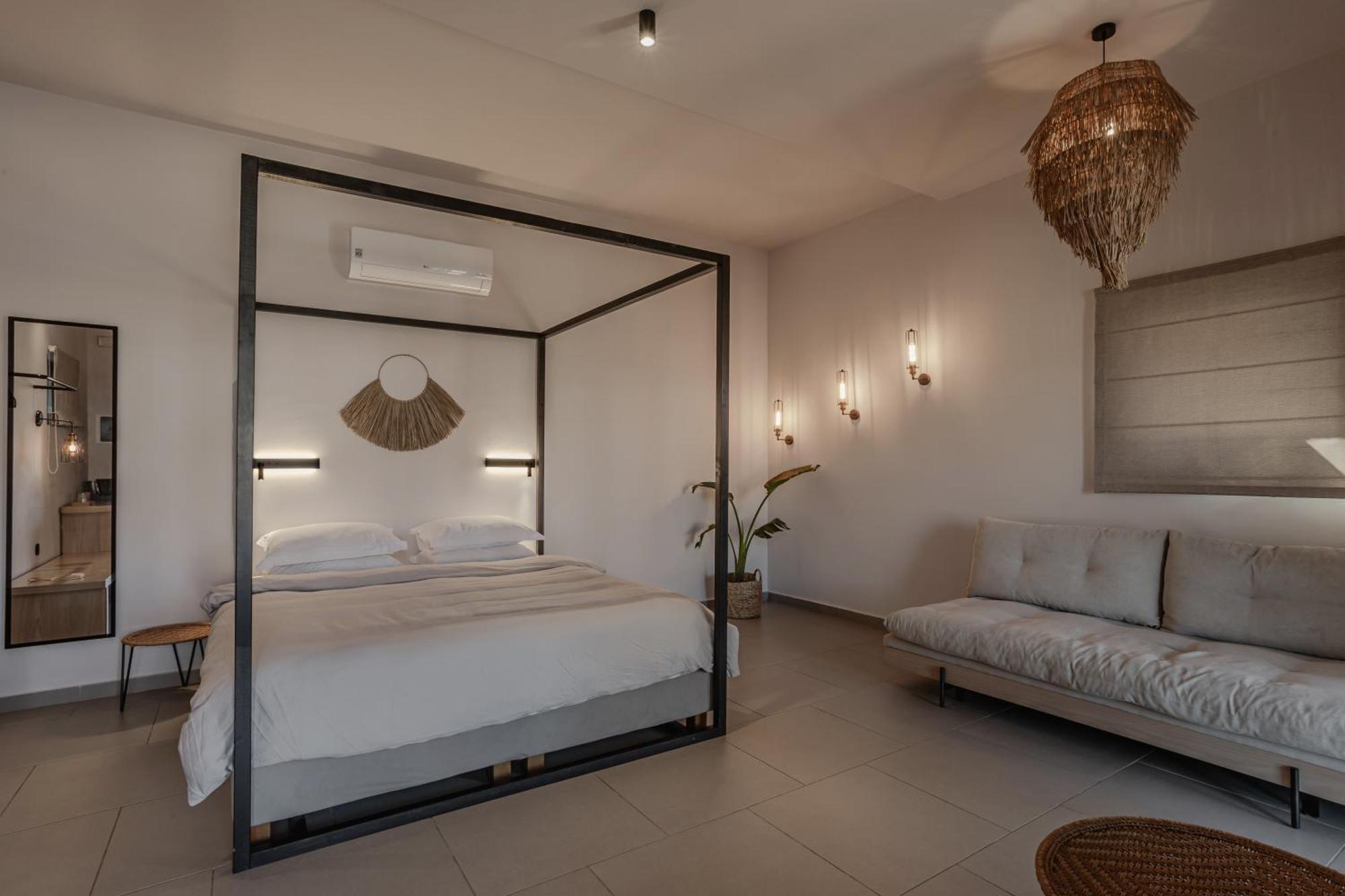 Amal Kythnos Suites Exterior photo