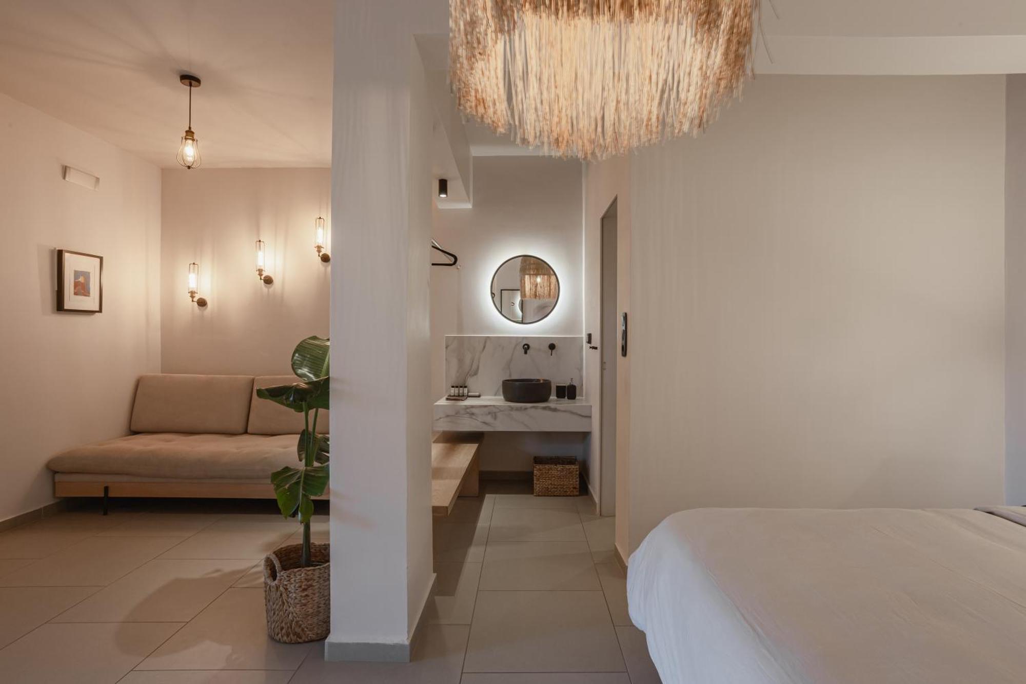 Amal Kythnos Suites Exterior photo